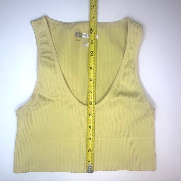Forever 21 Light Yellow Ribbed Crop Tank Top Size Small - Picture 10 of 13